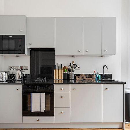 Chic Apartment Near Kensington Palace لندن المظهر الخارجي الصورة