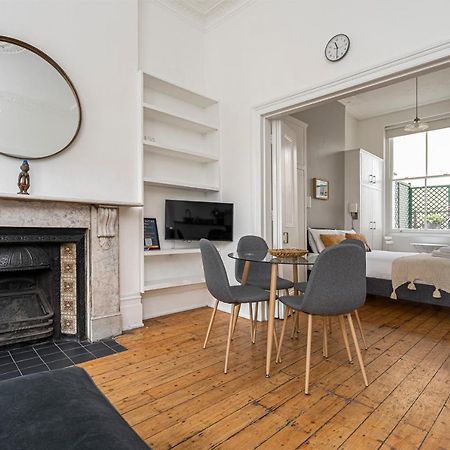 Chic Apartment Near Kensington Palace لندن المظهر الخارجي الصورة