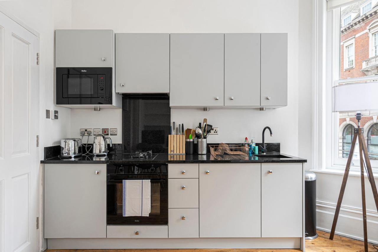 Chic Apartment Near Kensington Palace لندن المظهر الخارجي الصورة